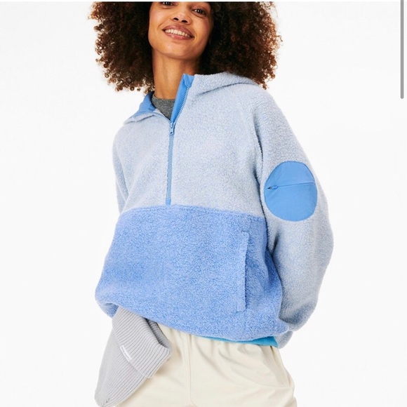 Outdoor Voices Megafleece Half Zip Pullover Hoody, Dusty Blue size large - Picture 2 of 13